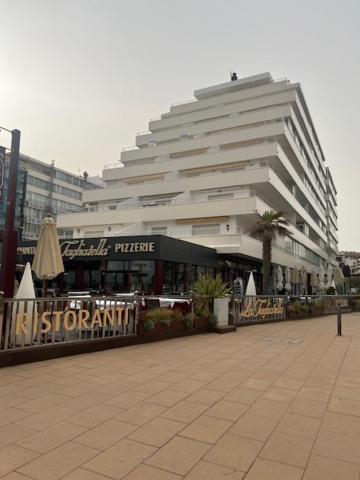 Apartamiento Vista Al Mar - Holiday Center En ロザス エクステリア 写真
